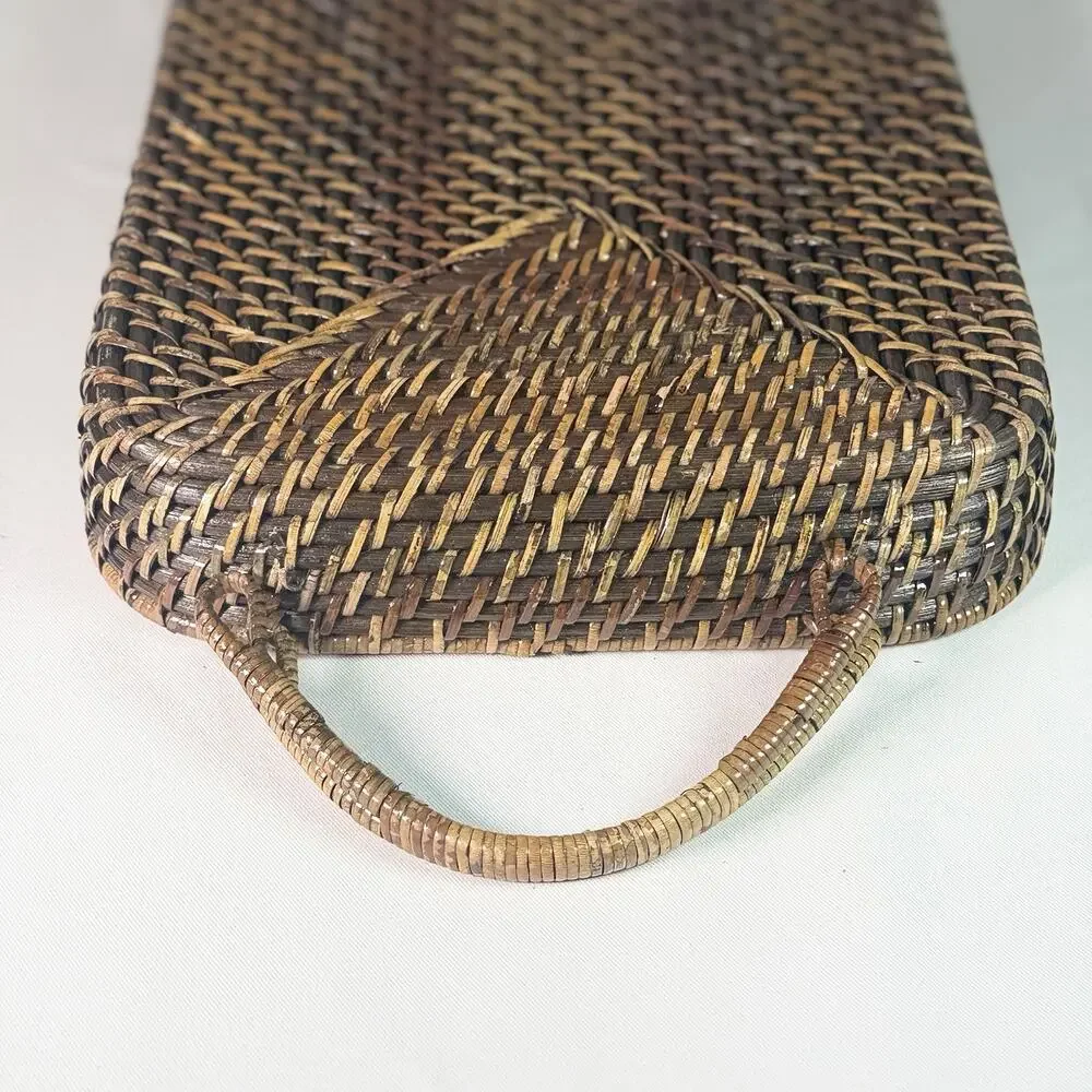 Gorgeous Vtg Woven Rattan Casserole Carrier Basket w/ Lid Two-Tone Wicker 9x13